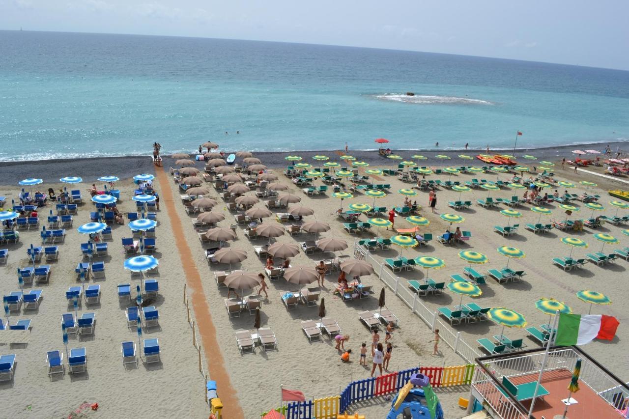 La Baia 3* Diano Marina